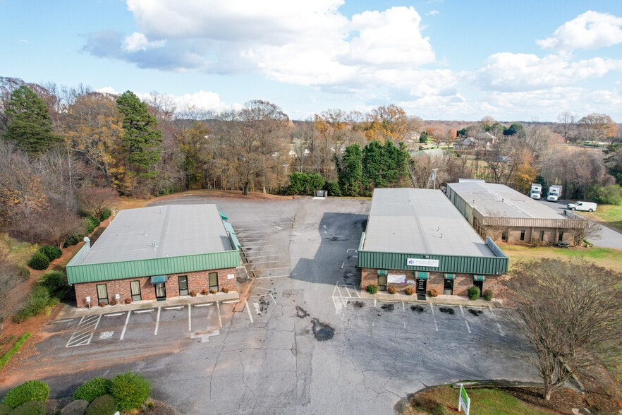 636 Signal Hill Dr, Statesville, NC for lease - Building Photo - Image 3 of 5