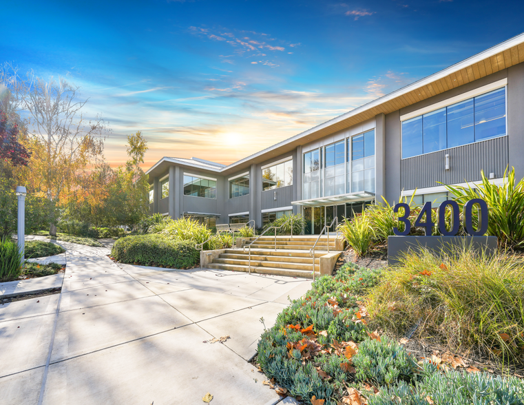 3400 Central Expy, Santa Clara, CA à louer - Photo du bâtiment - Image 2 de 15