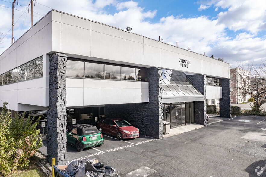 25 Bala Ave, Bala Cynwyd, PA for lease - Building Photo - Image 2 of 10