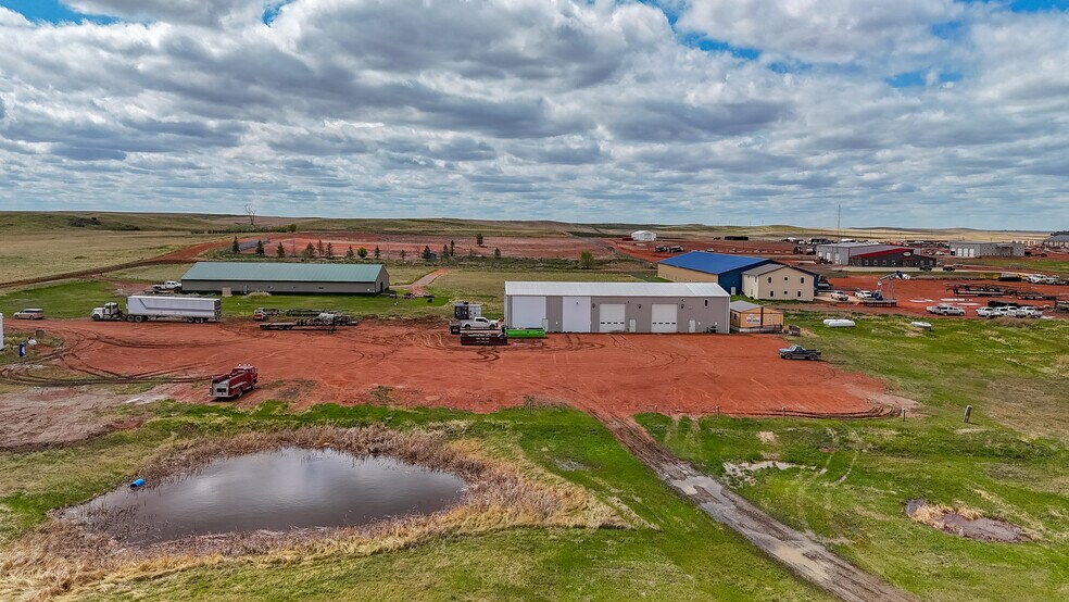 10911 27J St SW, Dickinson, ND à vendre - Photo du bâtiment - Image 2 de 27