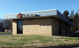 Plus de détails pour 4600 US Highway 220 N, Summerfield, NC - Commerce de détail à louer