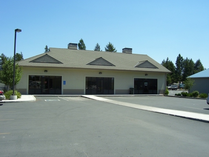 51530 Huntington Rd, La Pine, OR for lease - Building Photo - Image 3 of 20