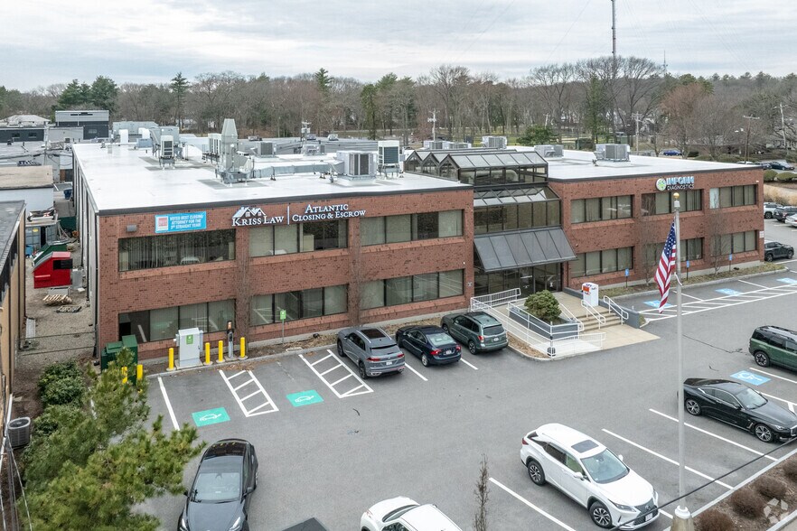 15-19 Crawford St, Needham, MA à louer - Photo du bâtiment - Image 1 de 37