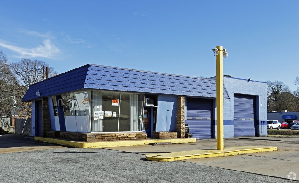 7044 N Military Hwy, Norfolk, VA à vendre - Photo principale - Image 1 de 5