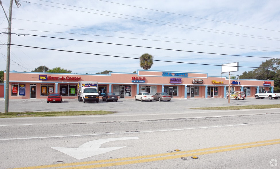 6103 N Atlantic Ave, Cape Canaveral, FL for lease - Primary Photo - Image 1 of 3