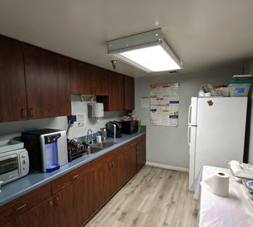 1010 E Belmont St, Ontario, CA à vendre - Photo intérieure - Image 3 de 12
