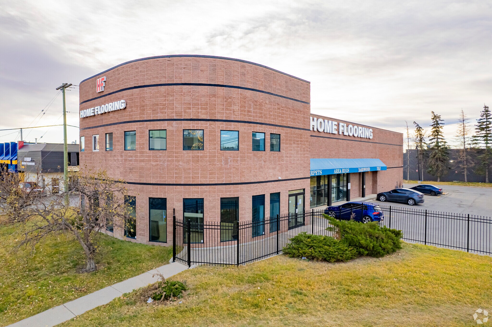 5914 3 St SW, Calgary, AB for sale Primary Photo- Image 1 of 1