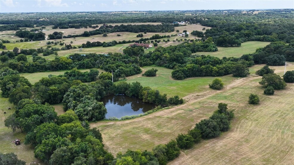 4410 Clay Rd crk, Brenham, TX for sale - Building Photo - Image 2 of 49