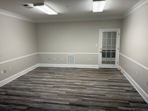 1290 Kennestone Cir, Marietta, GA à louer Photo intérieure- Image 2 de 6