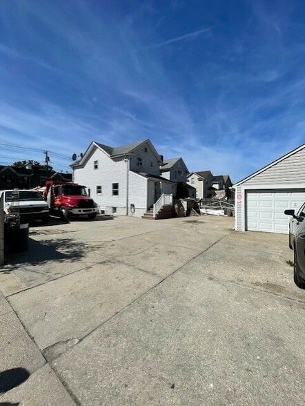 356 Willis Ave, Mineola, NY for lease - Building Photo - Image 3 of 3