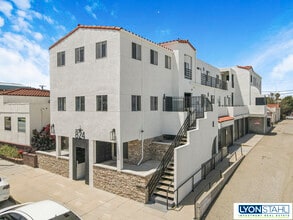 824 W 9th St, San Pedro, CA à louer Photo intérieure- Image 2 de 30