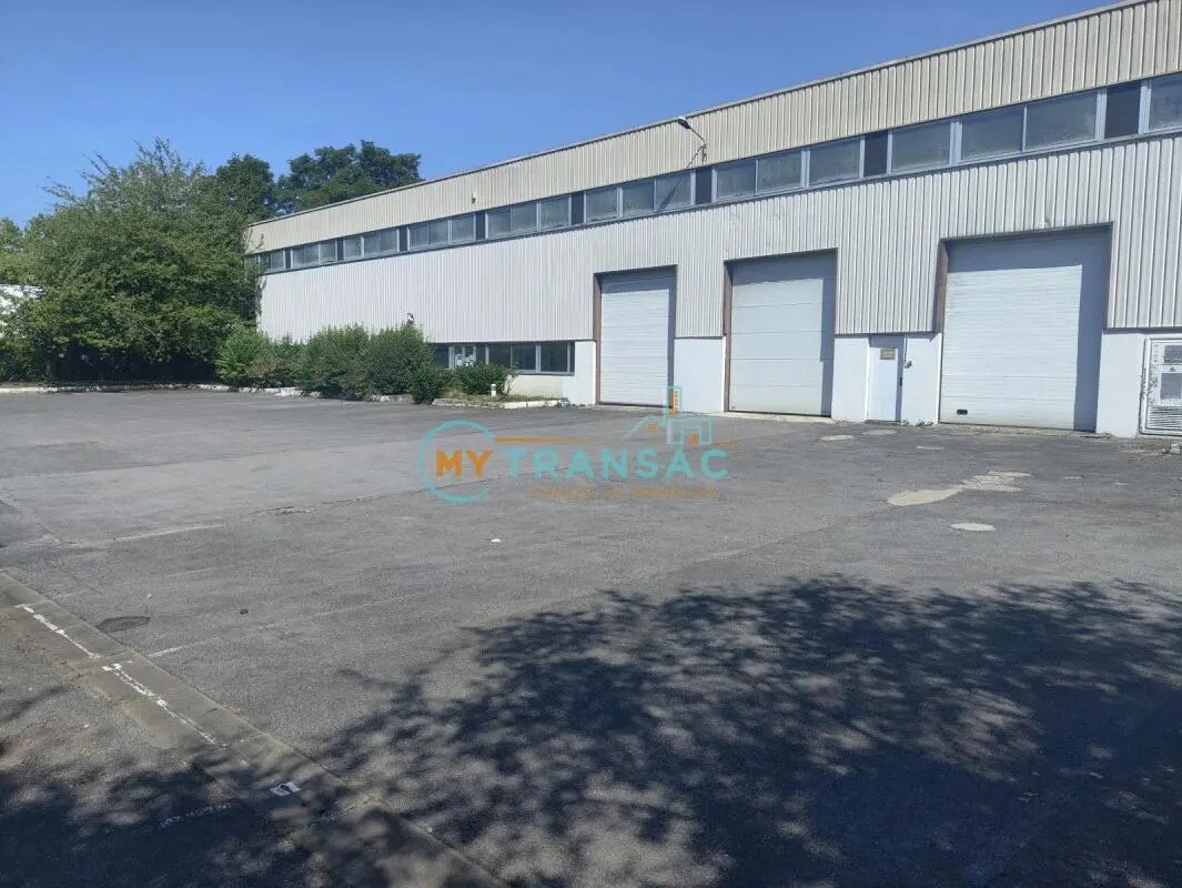 Flex in Torcy for lease Building Photo- Image 1 of 32