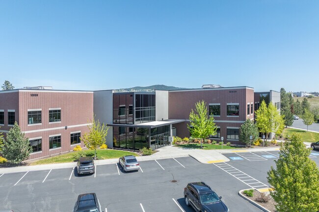 Plus de détails pour 12939 E Pinecroft Way, Spokane Valley, WA - Bureau à louer