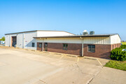 2800 SE Gateway Dr, Grimes IA - Entrepôt