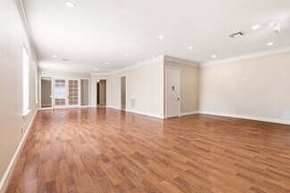 Plus de détails pour 11623 Spring Cypress Rd, Tomball, TX - Bureau à vendre