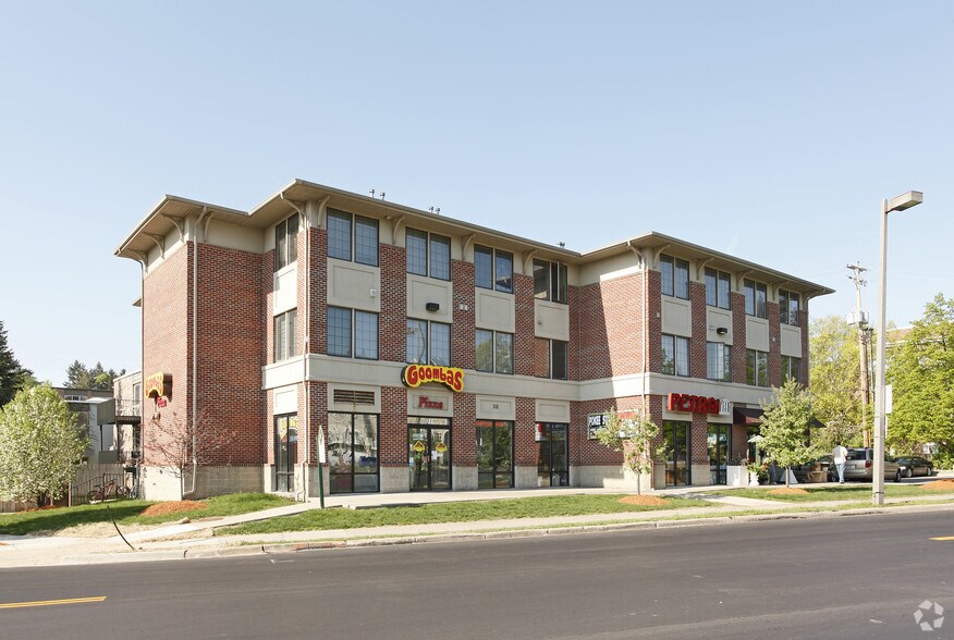 311-315 W Grand River Ave, East Lansing, MI à louer - Photo principale - Image 1 de 2