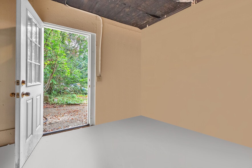 414 Perry Hill Rd, Montgomery, AL à vendre - Photo intérieure - Image 3 de 51