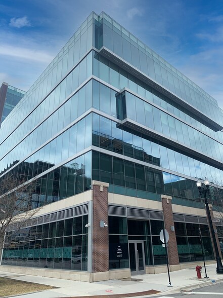 1000 W Fulton Market, Chicago, IL à louer - Photo du bâtiment - Image 2 de 4