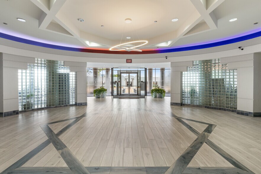 17225 El Camino Real, Houston, TX à louer - Photo intérieure - Image 3 de 7