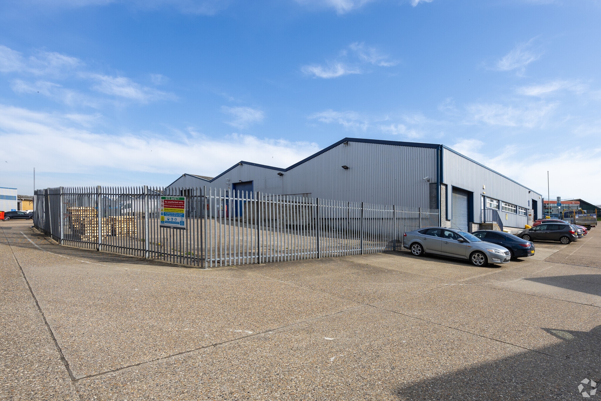 Henwood, Ashford for lease Primary Photo- Image 1 of 6