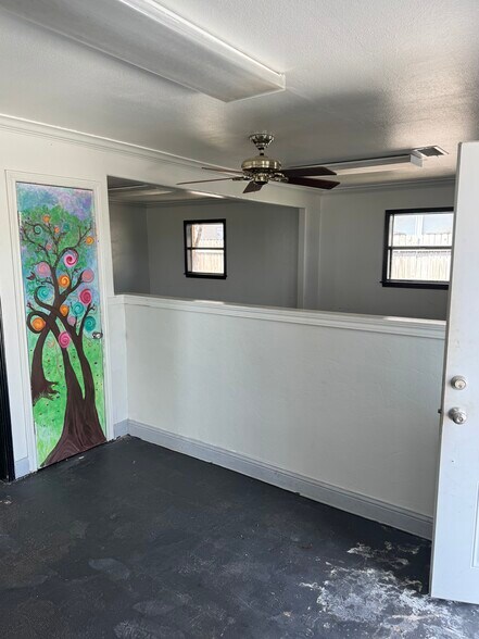 418 Beauty Ln, Whitesboro, TX à louer - Photo du bâtiment - Image 3 de 13