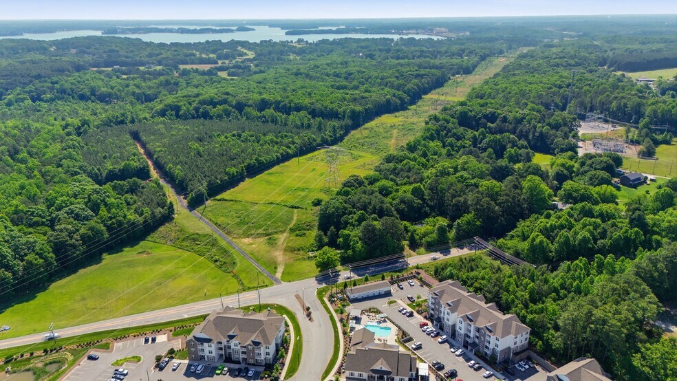 274 N Pilot Knob Rd, Denver, NC à vendre - Photo du bâtiment - Image 3 de 9
