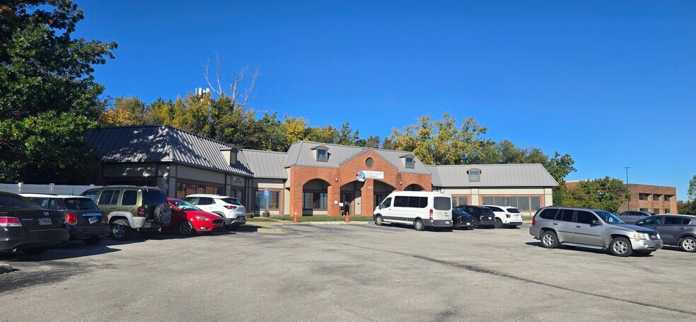 3730 S Elizabeth St, Independence, MO à louer - Photo du bâtiment - Image 2 de 15