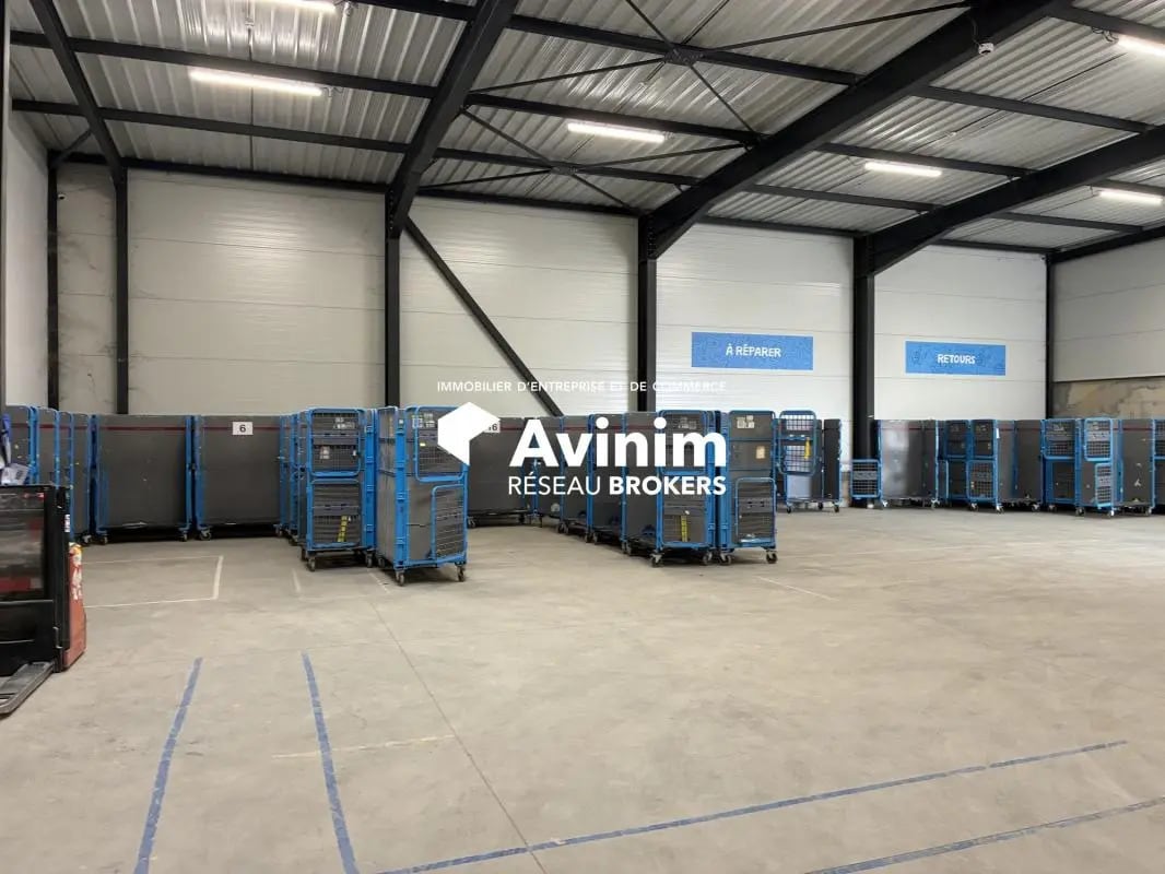 Industrial in Marseille for lease Interior Photo- Image 1 of 16