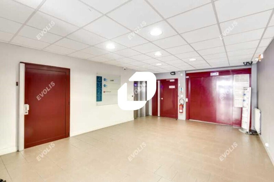 Bureau dans Boulogne-Billancourt à louer - Hall d’entrée - Image 3 de 6