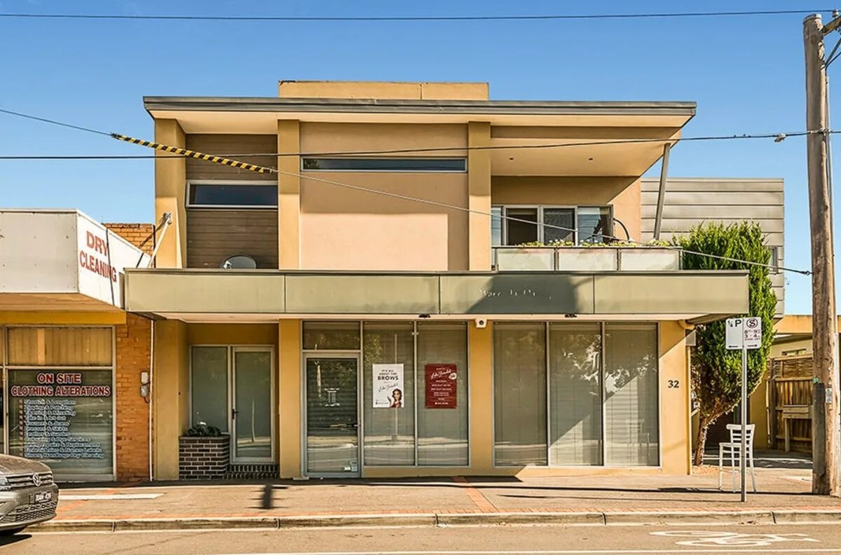 32 Brewer Road, Bentleigh for lease Primary Photo- Image 1 of 3