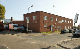 More details for 28-30 St Andrews Rd, London - Industrial for Lease