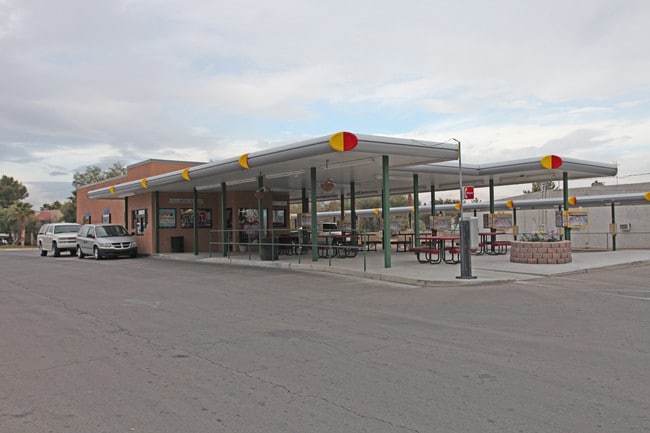 More details for 3431 N Rancho Dr, Las Vegas, NV - Retail for Sale