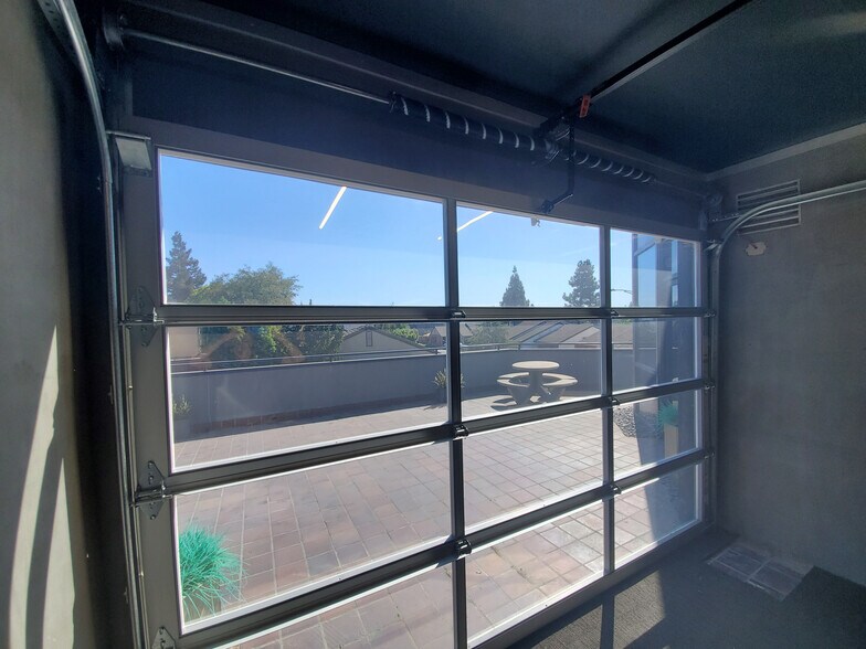 4643 Quail Lakes Dr, Stockton, CA for lease - Building Photo - Image 2 of 4