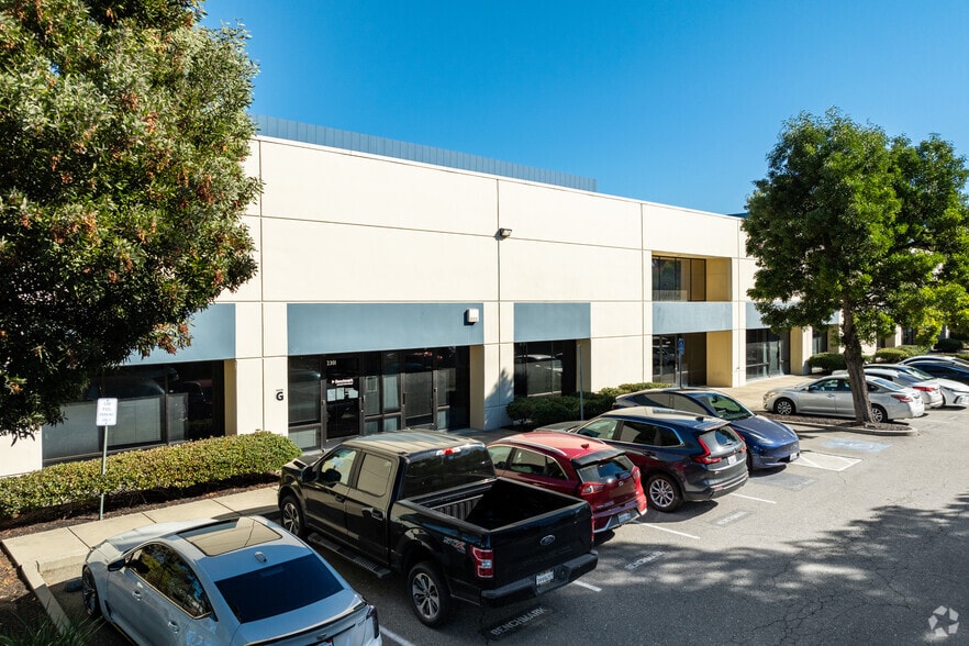 2301 Arnold Industrial Way, Concord, CA for lease - Building Photo - Image 2 of 4