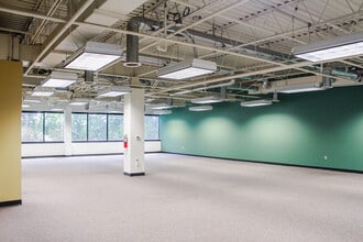 3196 Kraft Ave SE, Grand Rapids, MI for lease Interior Photo- Image 2 of 6
