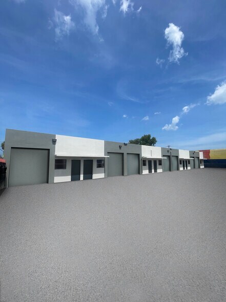 1724 NW 22nd St, Miami, FL à louer - Photo du bâtiment - Image 2 de 6