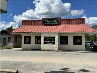 Plus de détails pour 245 Slaten St, Hinesville, GA - Commerce de détail à vendre