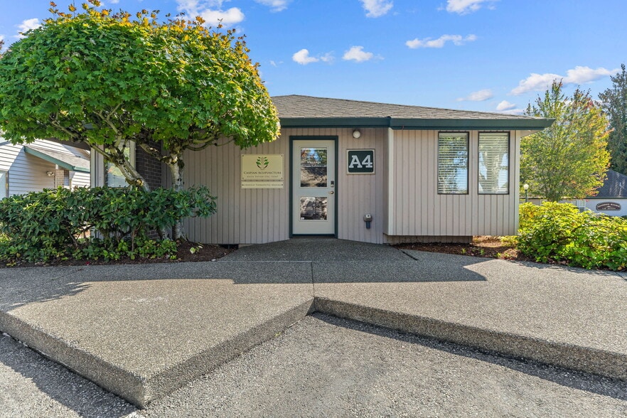 1700 Cooper Point Rd SW, Olympia, WA for sale - Building Photo - Image 3 of 28