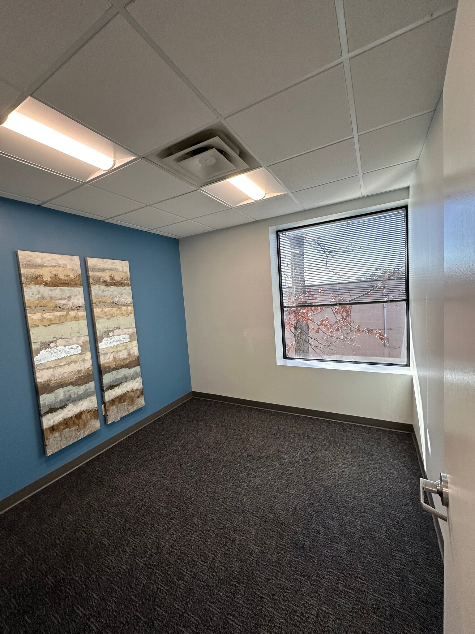 109 Carpenter Dr, Sterling, VA à louer Photo intérieure- Image 1 de 6