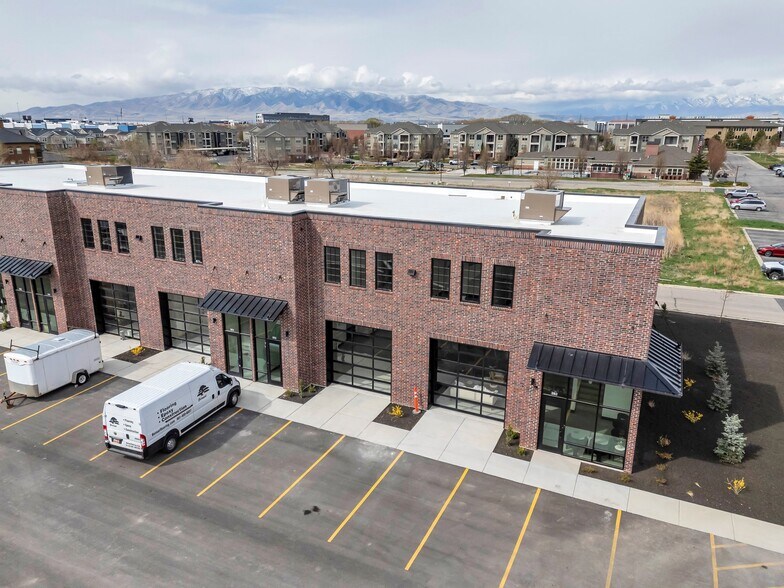 292 S 2000 W, Pleasant Grove, UT à louer - Aérien - Image 3 de 29