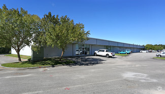 Plus de détails pour 122 Hamilton Park Dr, Tallahassee, FL - Industriel/Logistique à louer