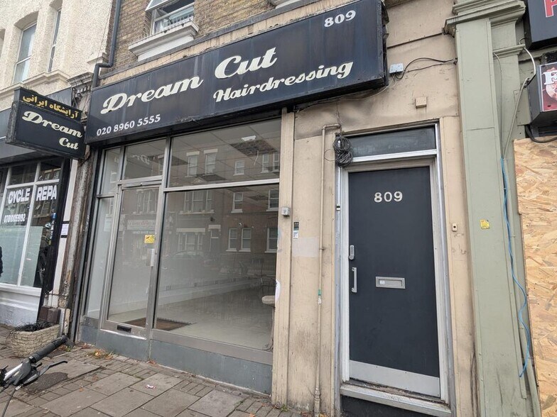 809 Harrow Rd, Londres à louer - Photo du bâtiment - Image 2 de 16