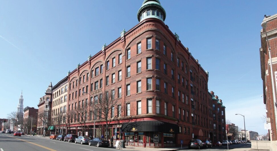 1 Linden Pl, Hartford, CT for sale Primary Photo- Image 1 of 1