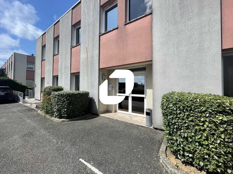 Office in Champlan for sale - Building Photo - Image 1 of 15