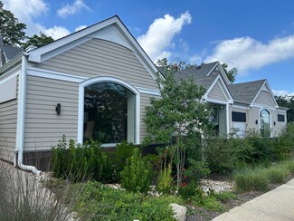 Plus de détails pour 445 New York Ave, Huntington, NY - Bureau/Commerce de détail à louer