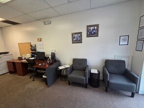 7800-7822 Kingspointe Pky, Orlando, FL à louer Photo intérieure- Image 2 de 55