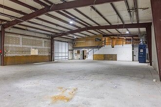 906 Chase Dr, Johnson City, TN for lease Interior Photo- Image 2 of 13