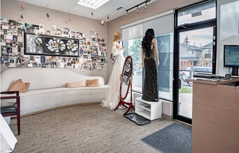 2140 34th Ave SW, Calgary, AB à louer Photo intérieure- Image 1 de 2