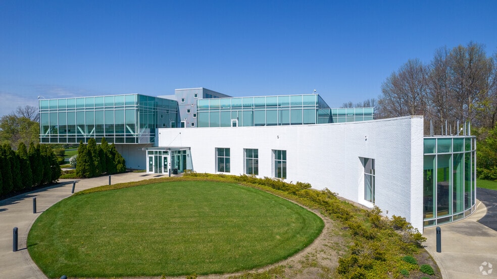 8323 Walton Pky, New Albany, OH for lease - Primary Photo - Image 1 of 11