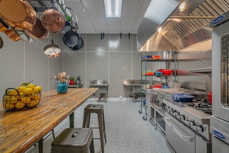 3212 E Olympic Blvd, Los Angeles, CA for lease Interior Photo- Image 2 of 5